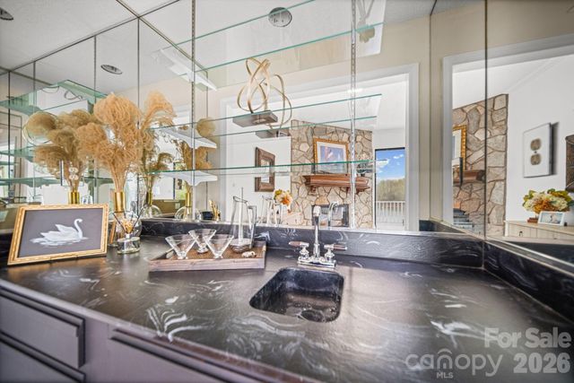 529 Catspaw Road, Statesville, NC 28677