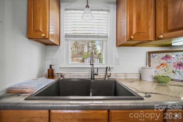 529 Catspaw Road, Statesville, NC 28677