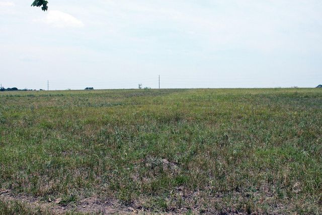 319 R C LN, Lockhart, TX 78644