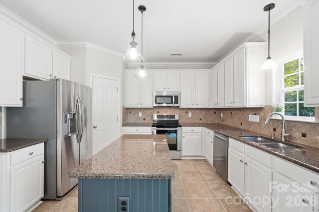1411 Kronas Circle, Waxhaw, NC 28173