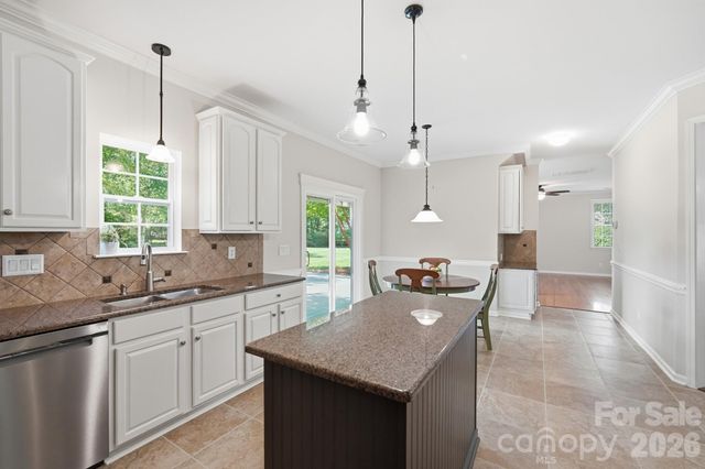 1411 Kronas Circle, Waxhaw, NC 28173