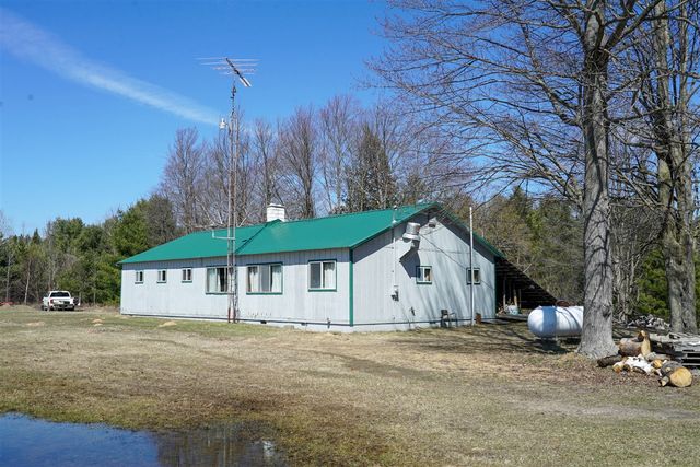 5840 Wildwood Road, Alger, MI 48610