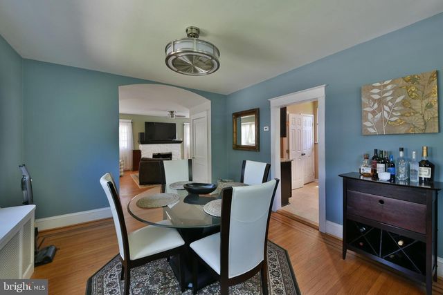 164 N TYSON AVE, Glenside, PA 19038