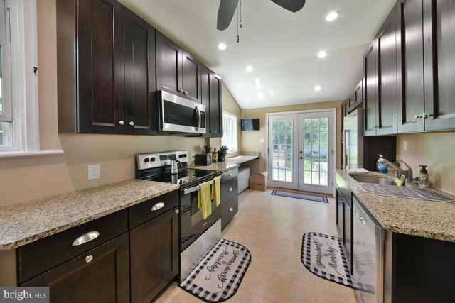 164 N TYSON AVE, Glenside, PA 19038