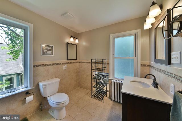 164 N TYSON AVE, Glenside, PA 19038