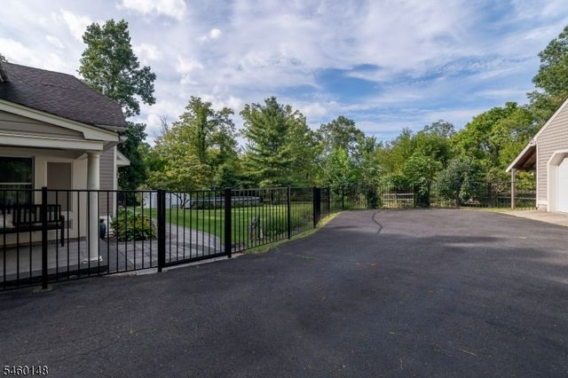 6 Dogwood Hl, Warren Twp., NJ 07059