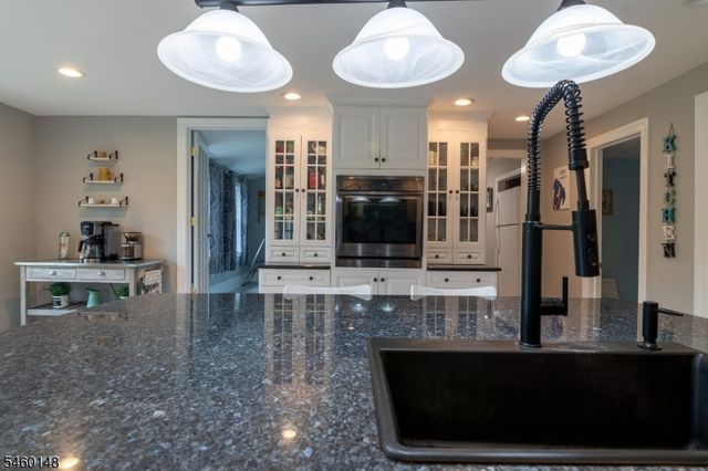 6 Dogwood Hl, Warren Twp., NJ 07059
