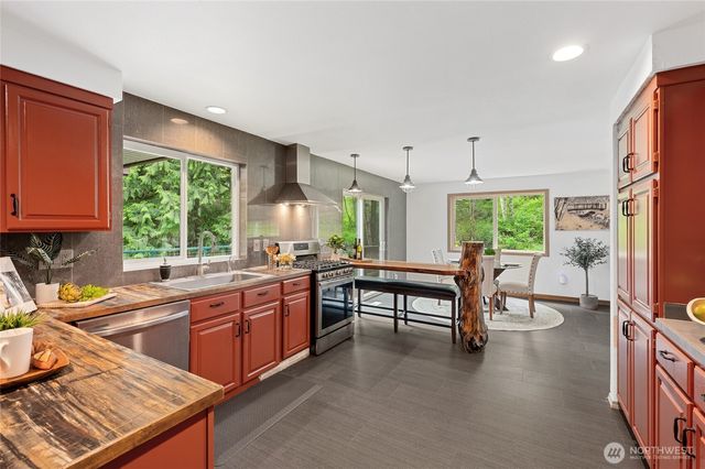 4406 270th Avenue NE, Redmond, WA 98053