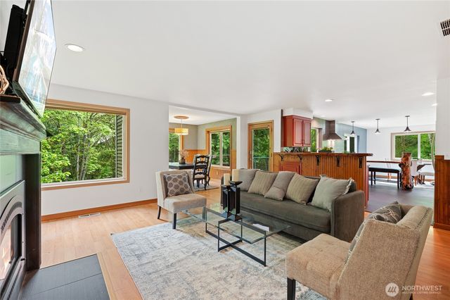 4406 270th Avenue NE, Redmond, WA 98053