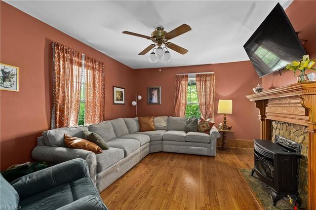 123 Worth Street, Mount Airy, NC 27030