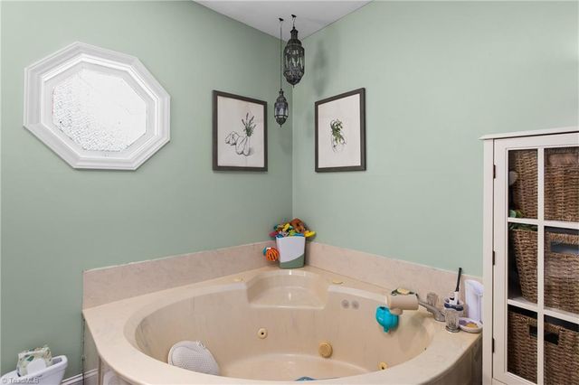 123 Worth Street, Mount Airy, NC 27030