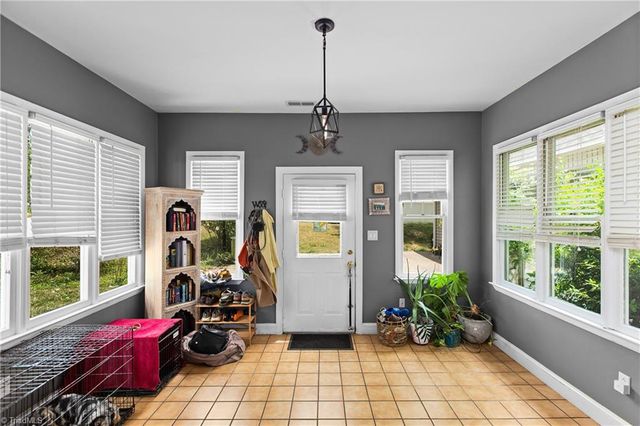 123 Worth Street, Mount Airy, NC 27030