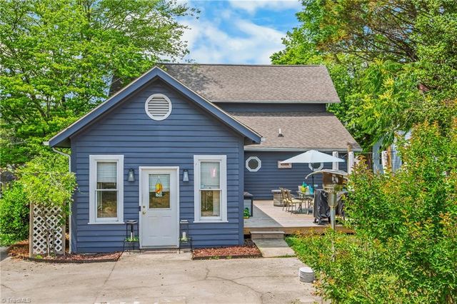 123 Worth Street, Mount Airy, NC 27030