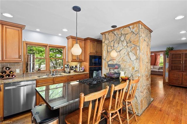 123 Worth Street, Mount Airy, NC 27030