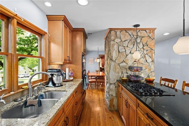 123 Worth Street, Mount Airy, NC 27030