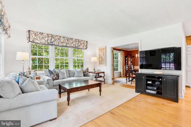 209 HARDWICKE LN, Villanova, PA 19085