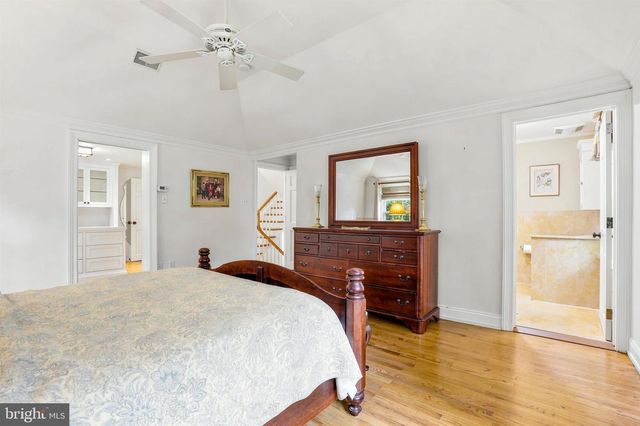 209 HARDWICKE LN, Villanova, PA 19085