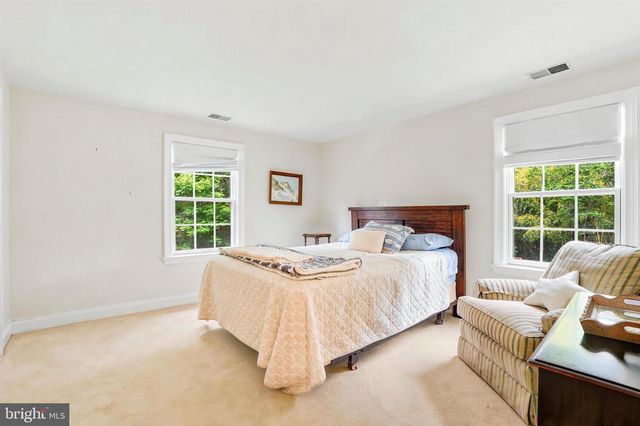 209 HARDWICKE LN, Villanova, PA 19085