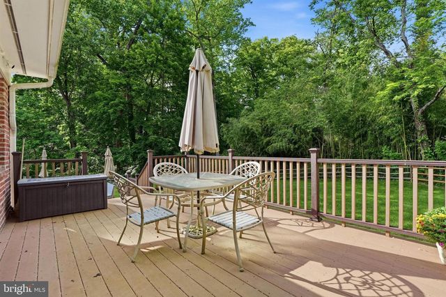 209 HARDWICKE LN, Villanova, PA 19085