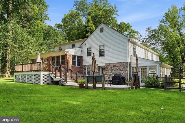 209 HARDWICKE LN, Villanova, PA 19085