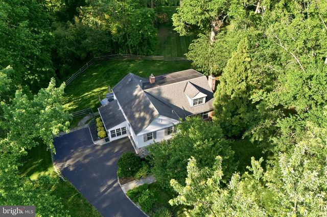 209 HARDWICKE LN, Villanova, PA 19085