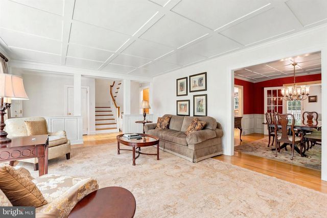 209 HARDWICKE LN, Villanova, PA 19085