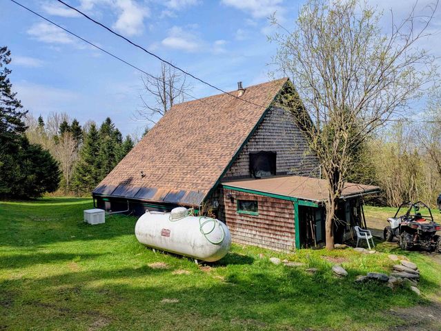 17 Plateau Road, Stewartstown, NH 03597