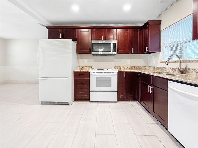 133 NW 18TH STREET, Ruskin, FL 33570