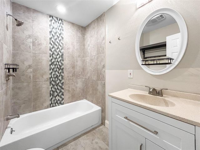 133 NW 18TH STREET, Ruskin, FL 33570