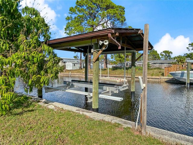 133 NW 18TH STREET, Ruskin, FL 33570