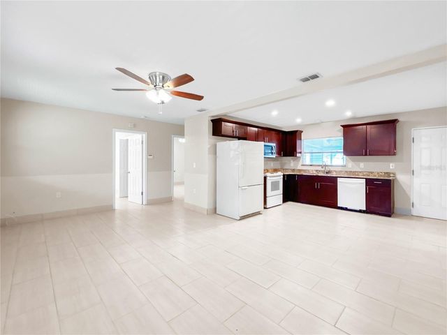 133 NW 18TH STREET, Ruskin, FL 33570