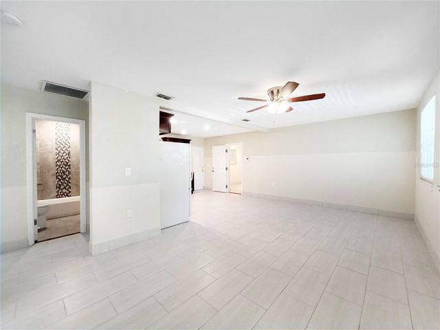 133 NW 18TH STREET, Ruskin, FL 33570