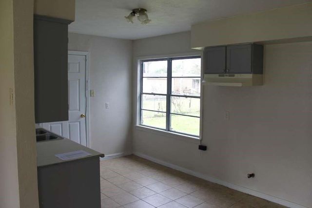 5715 Belmark Street, Houston, TX 77033