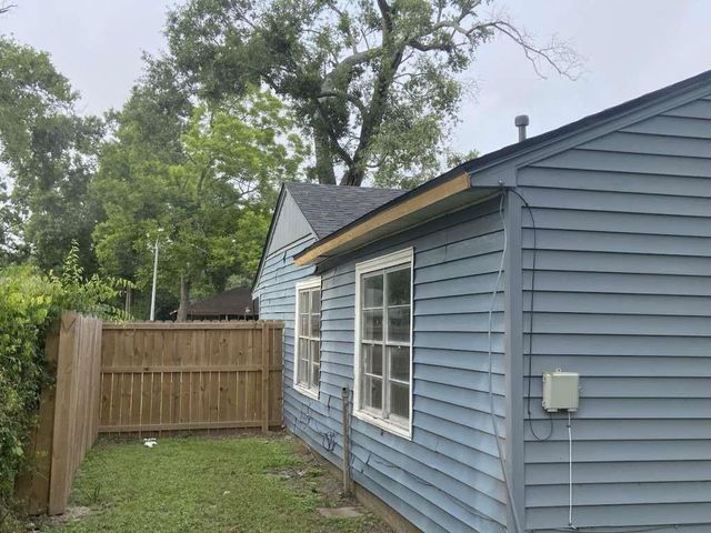 5715 Belmark Street, Houston, TX 77033
