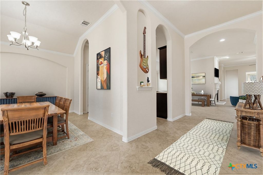 Image 6 of property listing at 6209 Alabaster Drive, Killeen, TX 76542