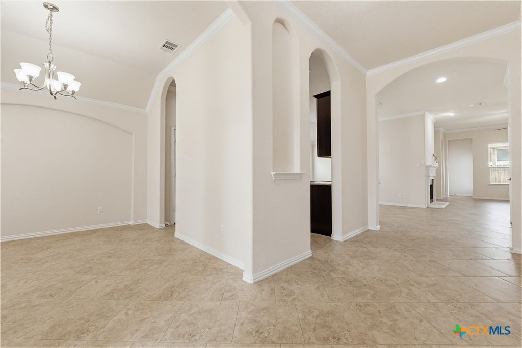 Image 7 of property listing at 6209 Alabaster Drive, Killeen, TX 76542