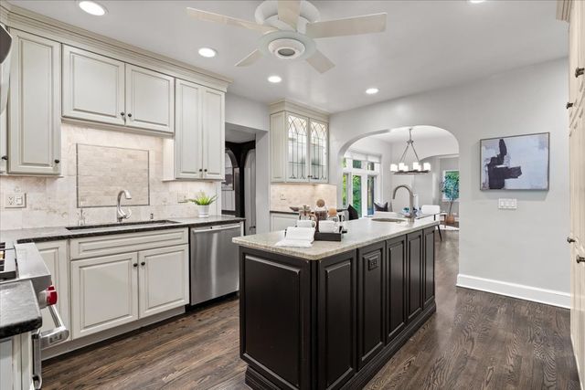 2951 Colfax Street, Evanston, IL 60201