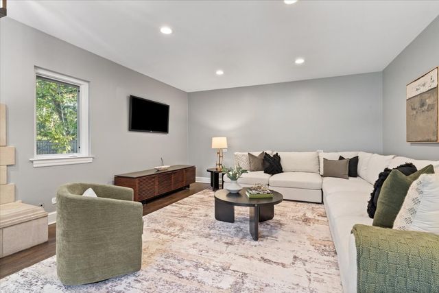 2951 Colfax Street, Evanston, IL 60201