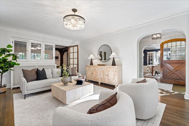 2951 Colfax Street, Evanston, IL 60201