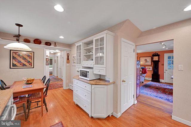 411 WOODCREST AVE, Lititz, PA 17543