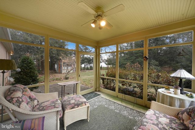 411 WOODCREST AVE, Lititz, PA 17543