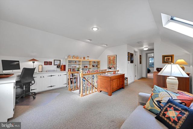 411 WOODCREST AVE, Lititz, PA 17543