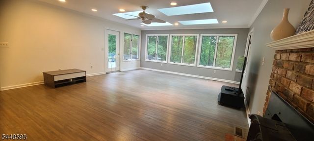 9 E Fox Chase Rd, Chester Twp., NJ 07930