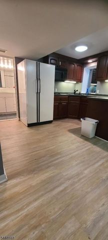9 E Fox Chase Rd, Chester Twp., NJ 07930