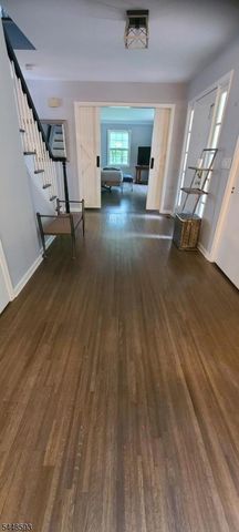 9 E Fox Chase Rd, Chester Twp., NJ 07930