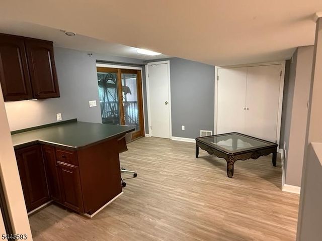 9 E Fox Chase Rd, Chester Twp., NJ 07930