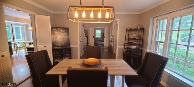 9 E Fox Chase Rd, Chester Twp., NJ 07930