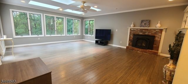 9 E Fox Chase Rd, Chester Twp., NJ 07930