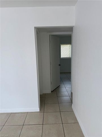 2452 Stella ST # 105, Fort Myers, FL 33901