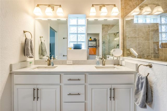 10369 SILVER MAPLE AVENUE, Oxford, FL 34484